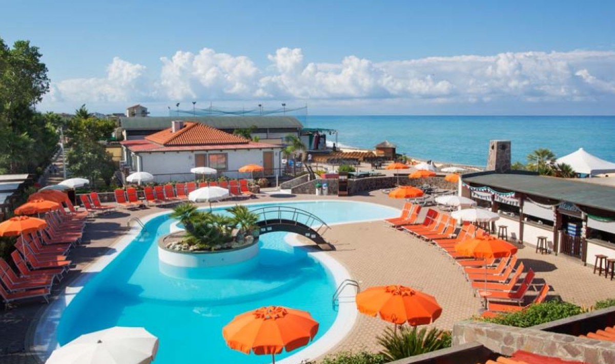 Le Mandrelle Beach Resort - Immagine 1