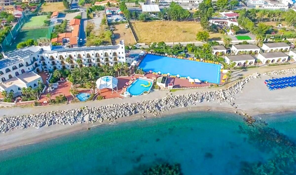 Hotel Club La Playa - Aerial view of the village from a drone