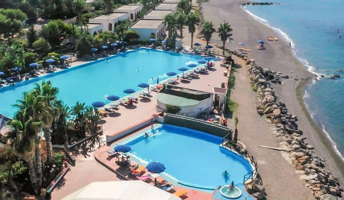 Hotel Club La Playa - Hotel Club La Playa Marina di Patti view of the pools