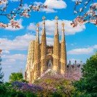 The Sagrada Familia is the representative monument of Barcelona