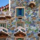 Details of the façade of Casa Batlló, the work of the famous architect Antoni Gaudí, located at 43 Passeig de Gràcia in Barcelona