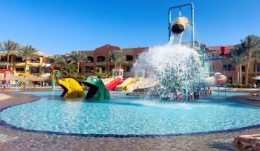 Regency Plaza Aqua Park & Spa Resort