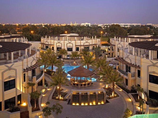 Al Ain Rotana - Immagine 1